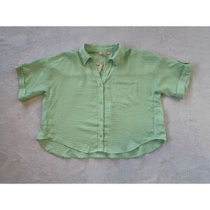 Francesca's NWT Mint Green Lightweight Button Down Oversized Crop Shirt, Size M